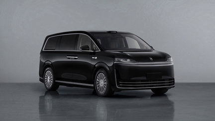 鸿蒙智行发力2026：尚界Z7、智界V9打头阵，「五界混战」是盛宴还是内耗？